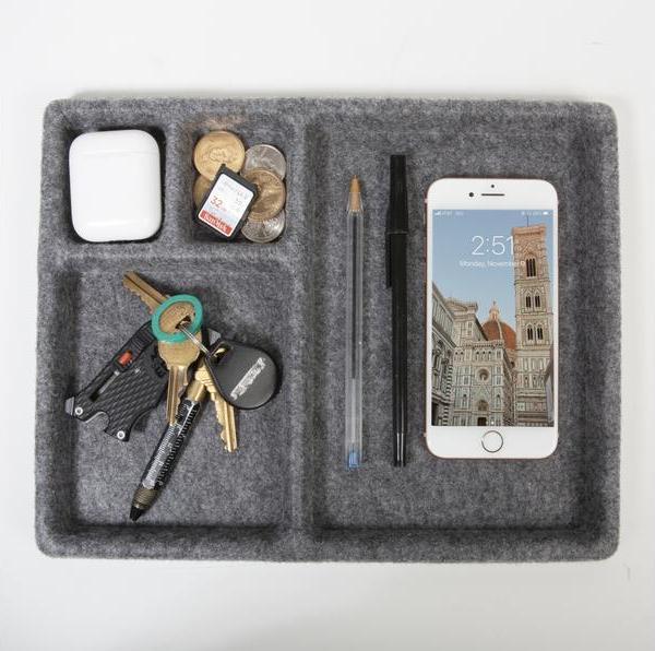 Actual product image Kikkerland Storage box with four compartments made of felt (20 x 20 x 28.5 cm, 1.75 l)