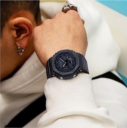Produktbild G-Shock GA-2100-1A1ER (Chronograph, 45 mm)