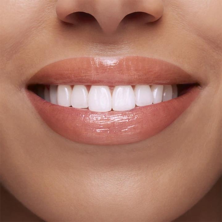 Actual product image Clarins Lips (02 apricot shimmer)
