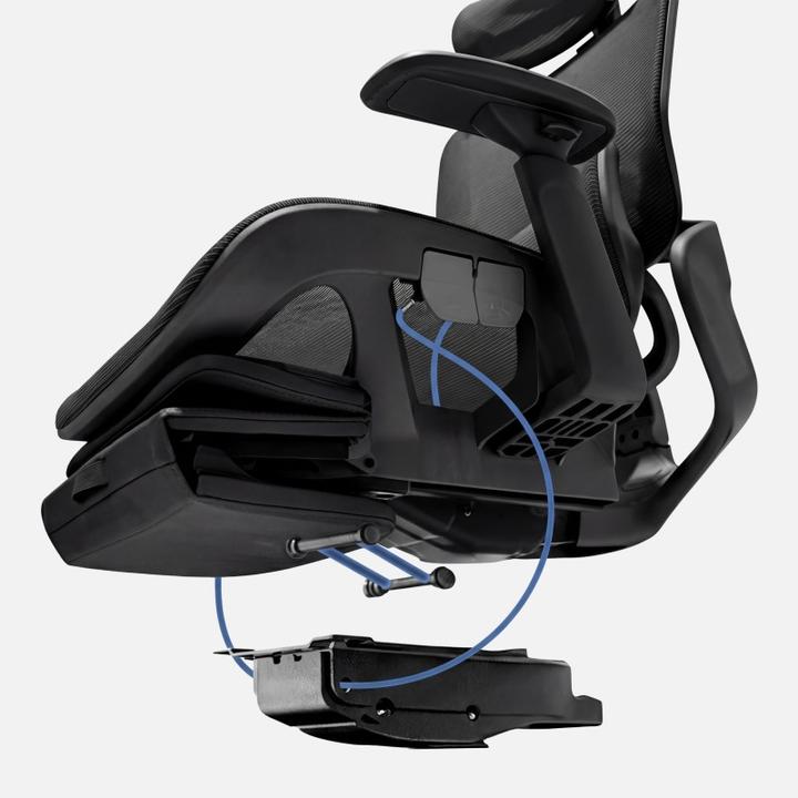 Actual product image Mark Adler Fotel ergonomiczny z podnóżkiem Expert 9.3 Black