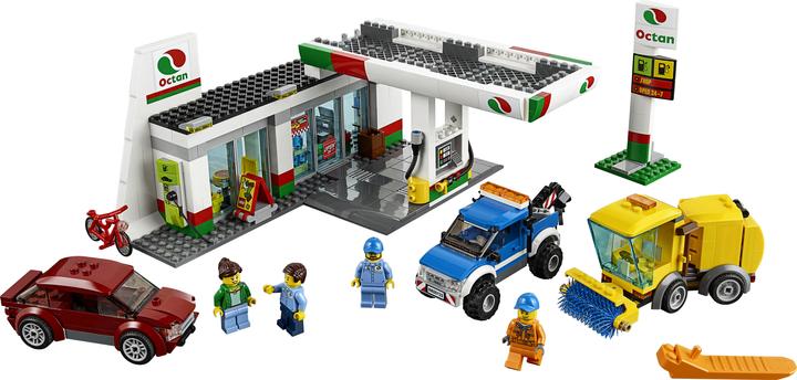 Actual product image LEGO City petrol station (60132, LEGO City)