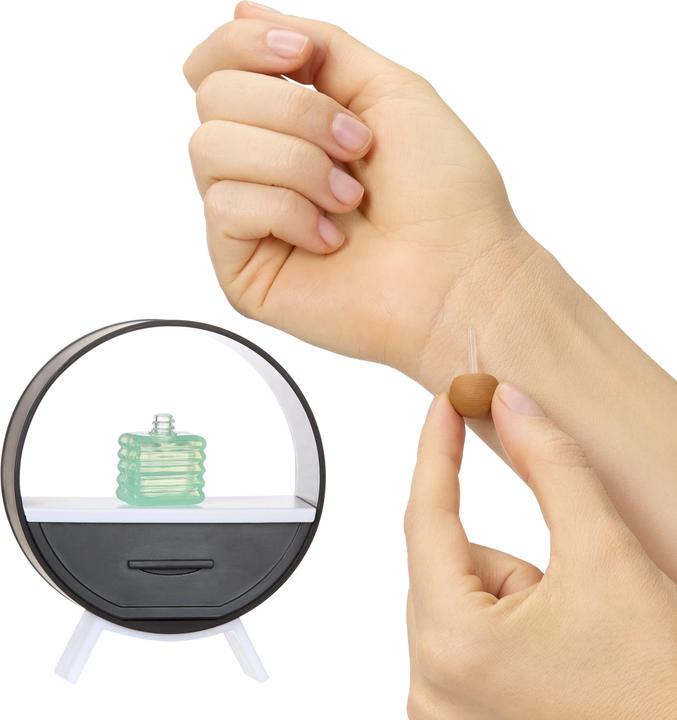 Actual product image MGA Entertainment Miniverse Make It Mini Fragrances in PDQ