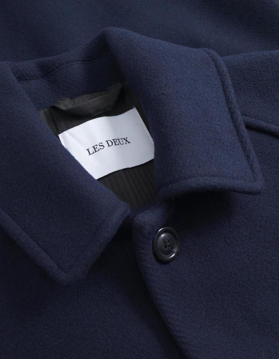 Actual product image Les Deux Michael