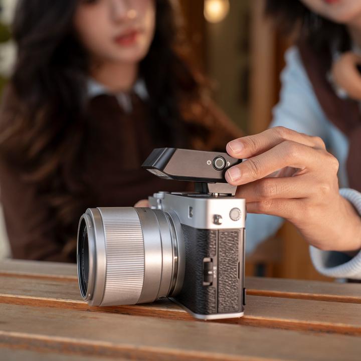 Actual product image Viltrox Vintage FLASH Z2 (Plug-on flash, Sony)