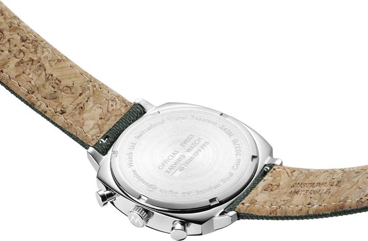 Actual product image Mondaine Grand Cushion (Chronograph, 41 mm)