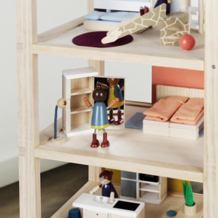 Actual product image small foot Nature with furniture