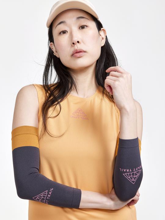 Actual product image Craft Women's Pro Trail Singlet (M)