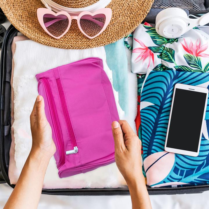 Actual product image Intirilife Cosmetic Bag in PINK
