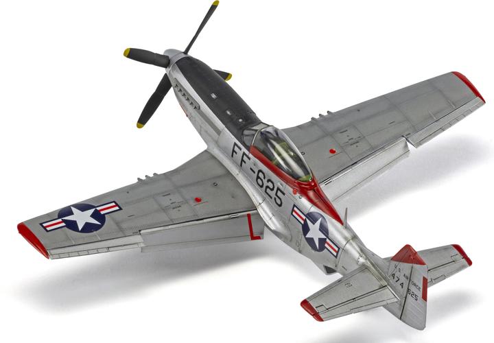 Actual product image Airfix Kit North American F51D Mustang 1:48