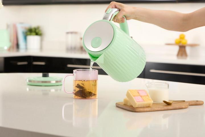 Actual product image Russell Hobbs Eden Wasserkocher (1.70 l)