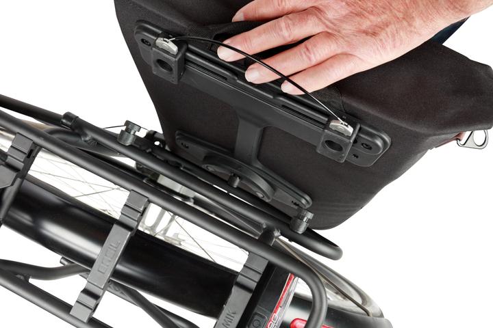 Produktbild Basil Studs (16 l, Gepäckträgertasche)