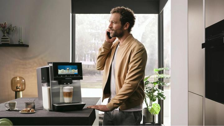 Actual product image Siemens EQ900 plus TQ903DZ3