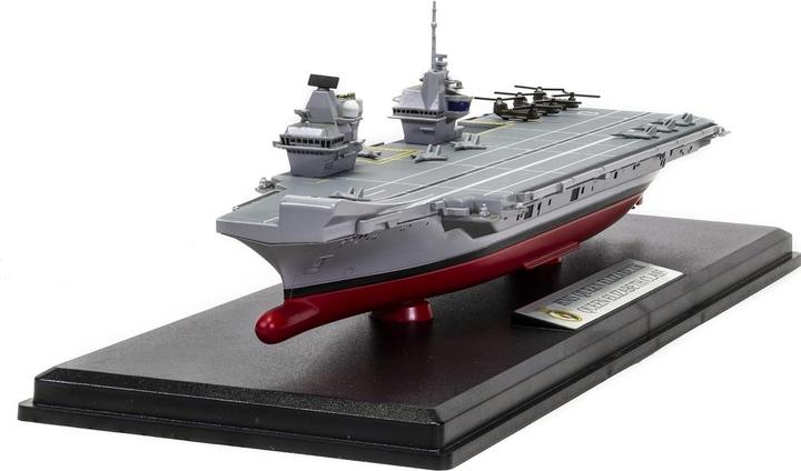 Actual product image Hornby Queen Elizabeth Class Carrier 1 1250 scale