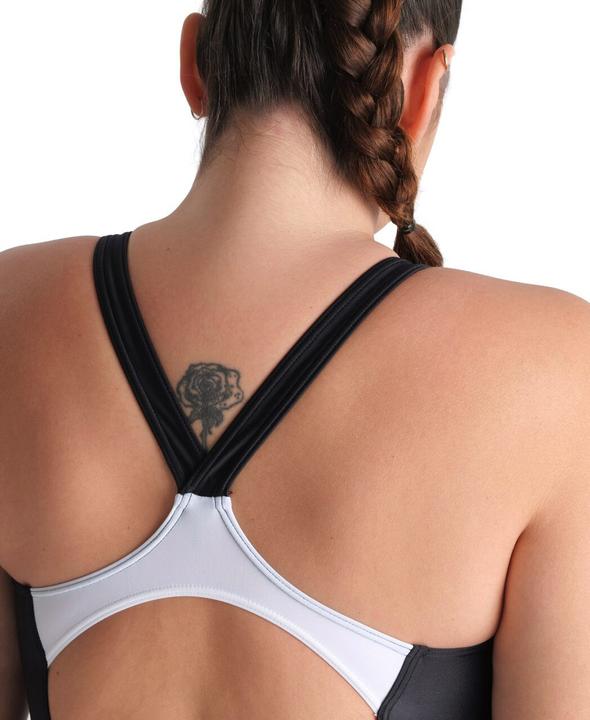 Actual product image Arena Threefold (52, 54)