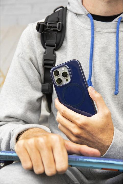 Actual product image tech21 EvoCheck Case MagSafe for iPhone 15 Pro Smokey/Black (Apple iPhone 15 Pro)