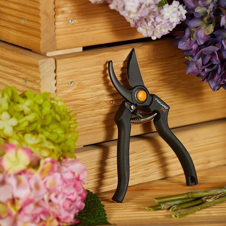 Produktbild Fiskars Gartenschere Bypass Pro 111960