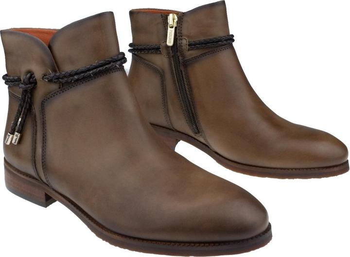 Produktbild Pikolinos Royal (37)