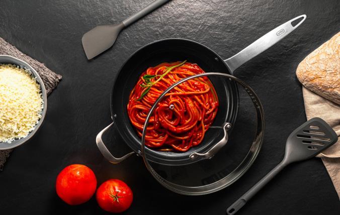 Produktbild Zyliss Bratpfanne mit Glasdeckel Ultimate Pro (Bratpfanne, Aluminium, Edelstahl, Keramik, 28 x 14.40 cm)