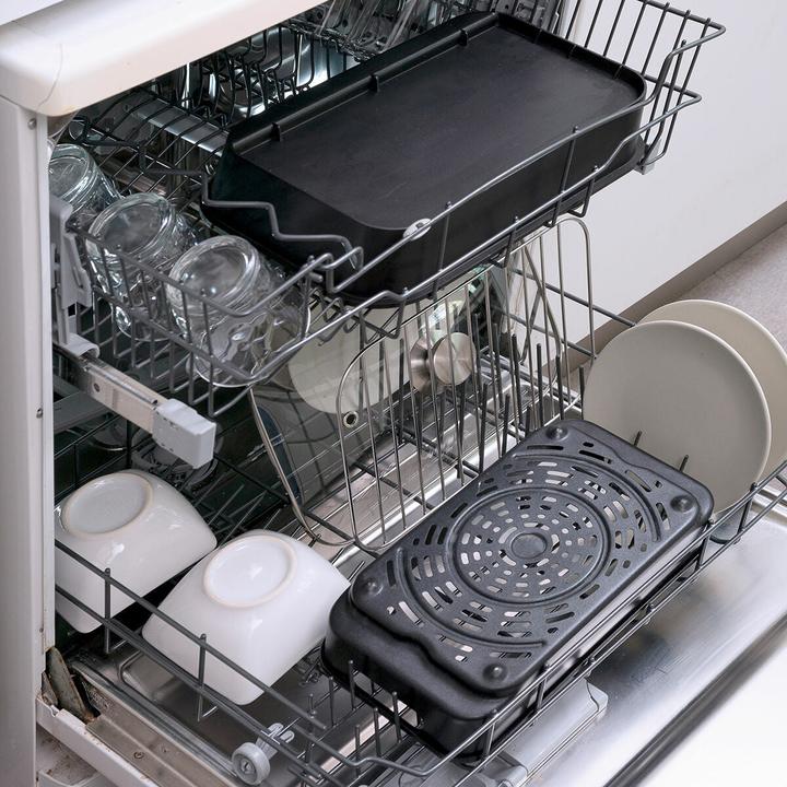 Actual product image InnovaGoods Hot air fryer with grill, accessories and recipe book Fryinn 12-in-1 6000 3400 W 6 L