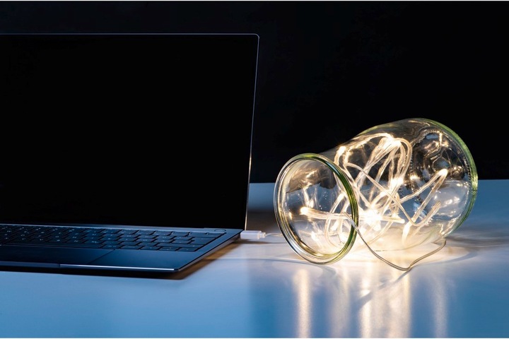 Produktbild Hama USB-LED-Lichterkette, Warmweiss, 3 m, 12 Stück im Display (200 cm, Indoor)