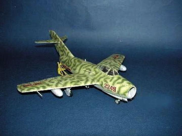 Image du produit Trumpeter MiG-15 à Fighter