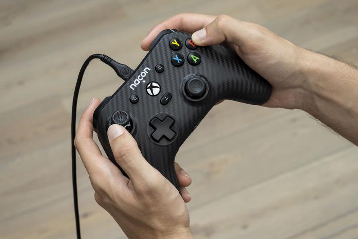 Image du produit Nacon Gaming Contrôleur EVOL-X Pro (PC)