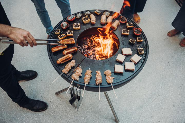 Actual product image Höfats BOWL 70 fire bowl with tripod (70 cm)