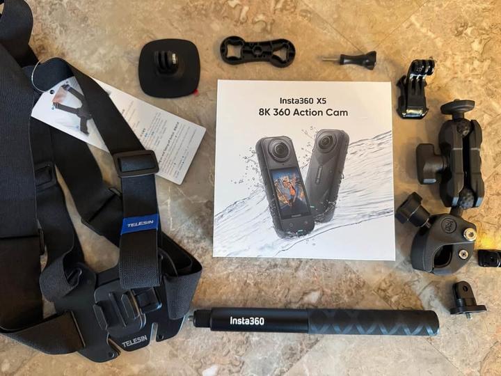 Productafbeelding Insta360 X5 Standard Bundle (30p, Bluetooth, WiFi)