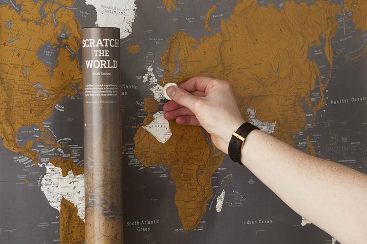 Actual product image Maps International Scratch the World black edition