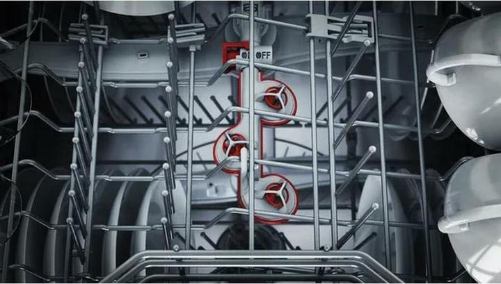 Produktbild Bosch Hausgeräte Serie 8 SMD8TCX04E