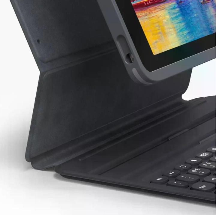 Actual product image Zagg Pro Keys (CH, iPad 2022 (10th Gen), iPad 2025 (11th gen))