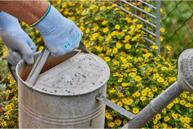 Actual product image Gebol Arbeitshandschuh Upcycled Sensitive hellblau 6 (6)