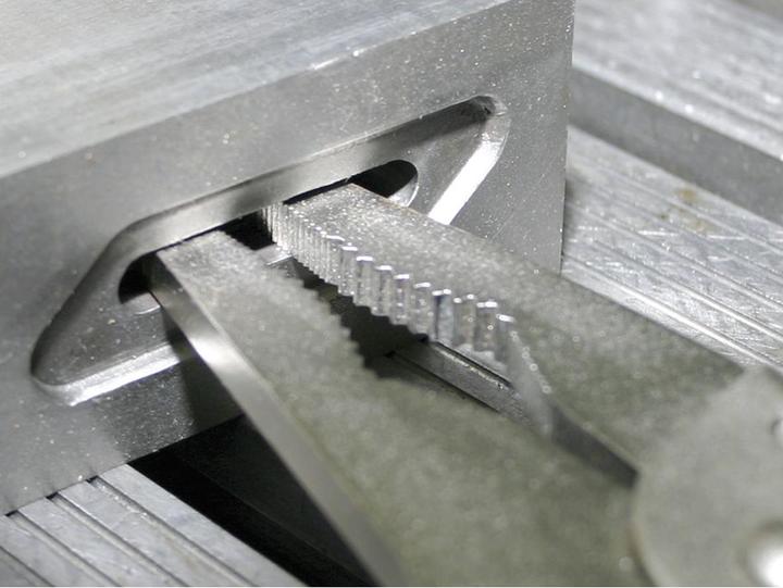 Actual product image Gedore 137 KR-7 Grip pliers, long jaws 7" (210 mm)