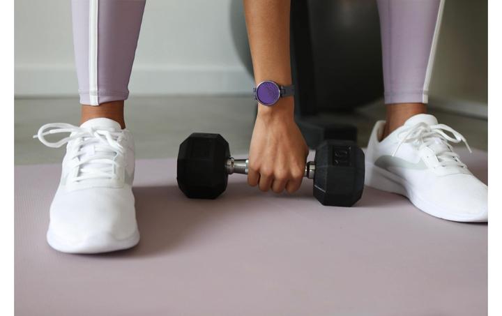 Image du produit Garmin Lily Sport (34.50 mm)