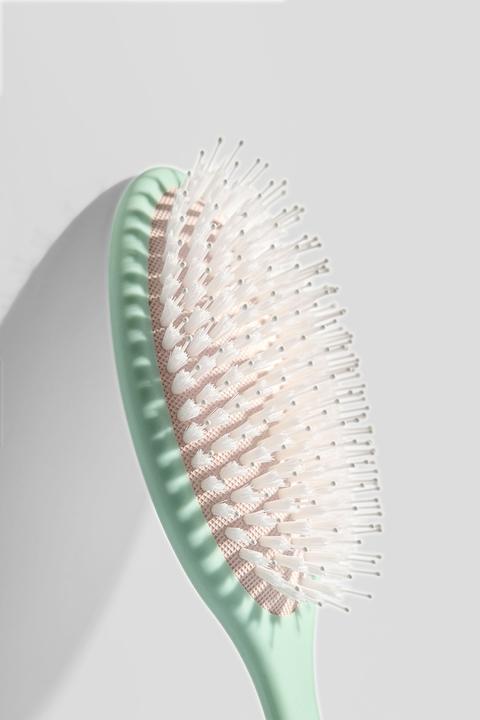 Actual product image Remilia Vegan Lush Brush