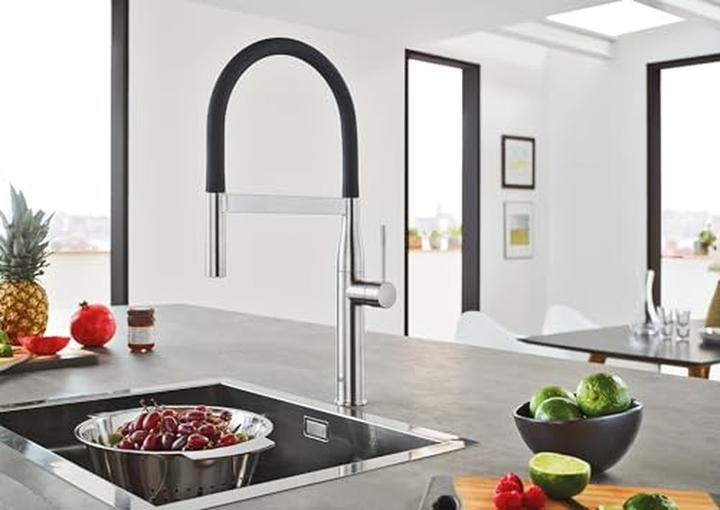 Actual product image Grohe Essence New Single Handle Kitchen Faucet with Magnetic Docking Spray Head