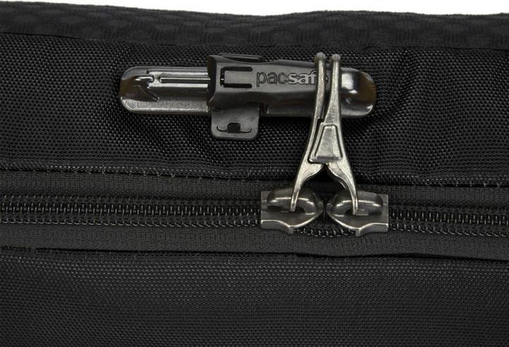 Actual product image Pacsafe Metrosafe X urban sling