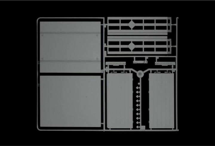 Actual product image Italeri Cargo Trailer 3-axle semi-trailer