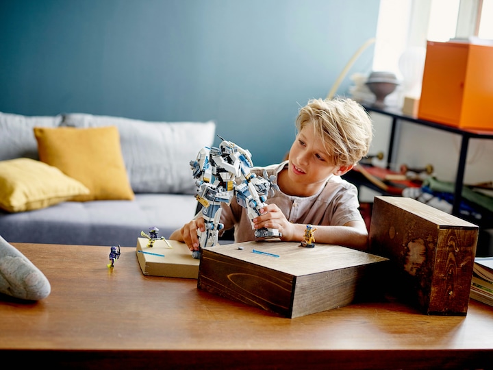 Produktbild LEGO Zanes Titan-Mech (71738, LEGO Ninjago)