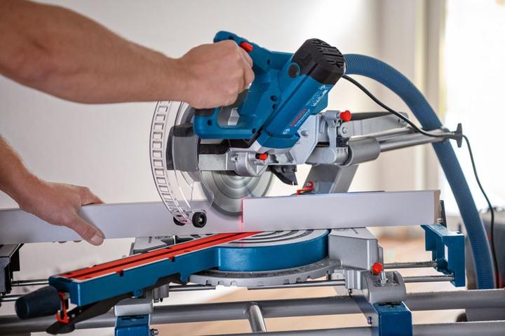 Produktbild Bosch Professional GCM 305-216 D