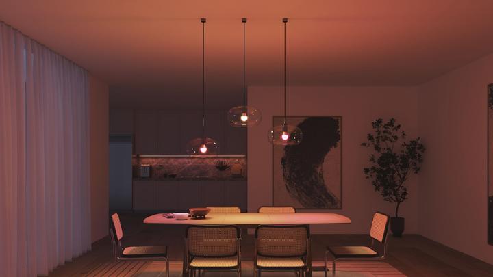 Actual product image Philips Hue Essential White & Color Ambiance (E27, 8 W, 806 lm, 1 x, F)
