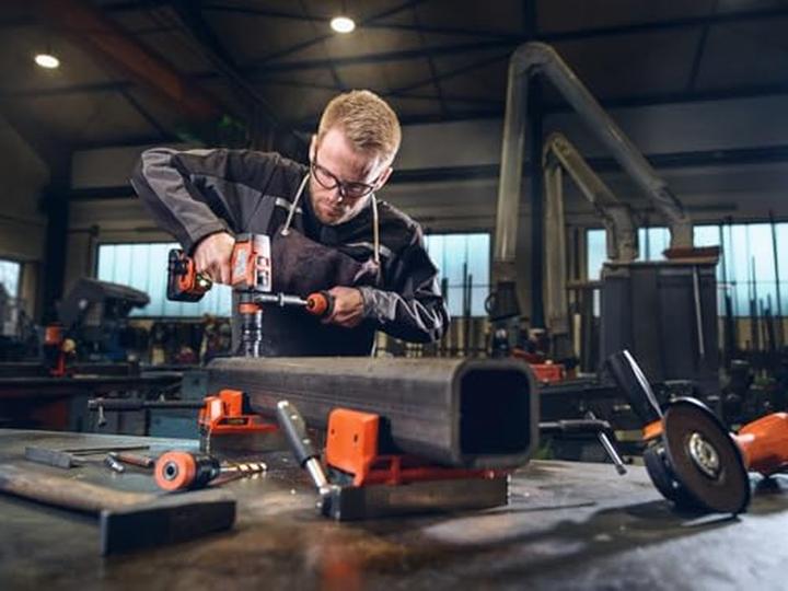 Produktbild Fein Vorteils-Combo Akku: Akku-Bohrschrauber ASCM 18-4 QM AS & Akku-Winkelschleifer CCG 18-125-1