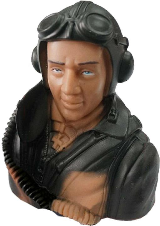 Planet-Hobby 1/5 WWII German Pilot Height 105mm, width 95mm, depth 60mm Weight: 68g