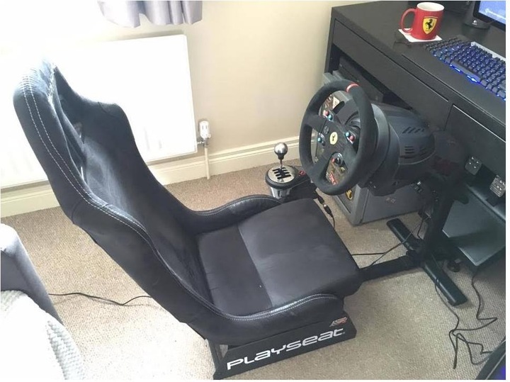 Actual product image Playseat Evolution Alcantara