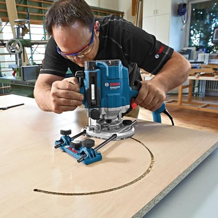 Productafbeelding Bosch Professional Gof 1250 Ce