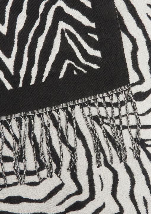 Actual product image Comma Tuch Schal aus Webjacquard mit Fransen