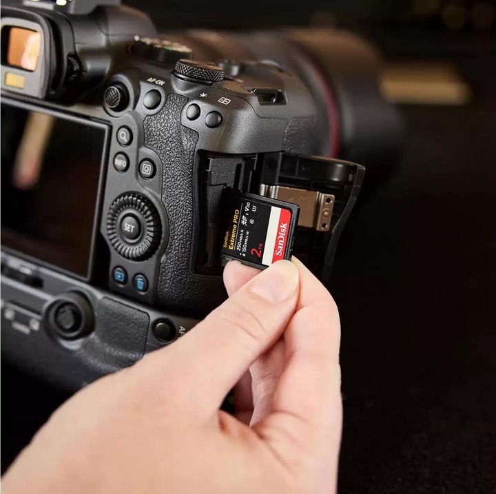 Produktbild SanDisk Extreme PRO UHS-I V30 (2000 GB, microSDXC, U3, UHS-I)