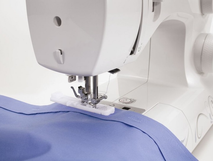Actual product image Singer Simple 3223