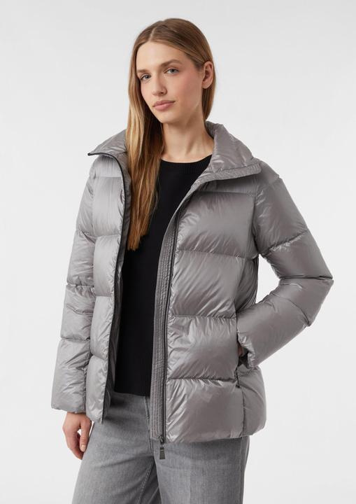 Actual product image Comma Outdoor-Jacke Schimmernde Daunenjacke mit Stehkragen (36)