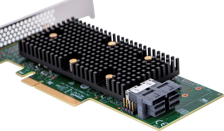 Actual product image Broadcom MegaRAID 9440-8I
